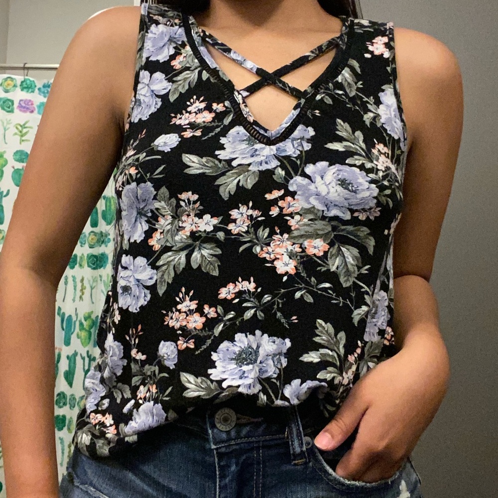 American Eagle Sleeveless Top